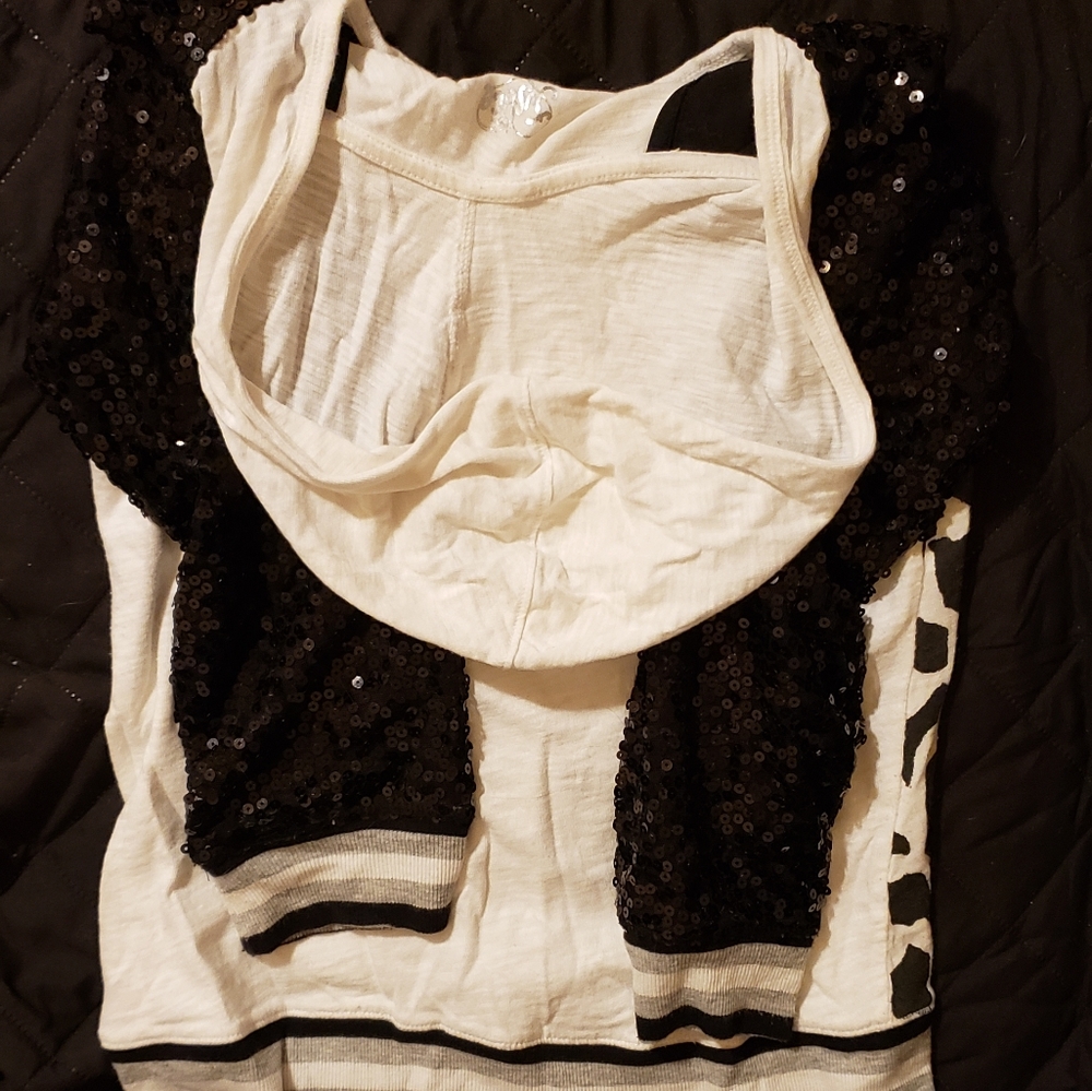 Hoodie/shirt - Picture 3 of 3